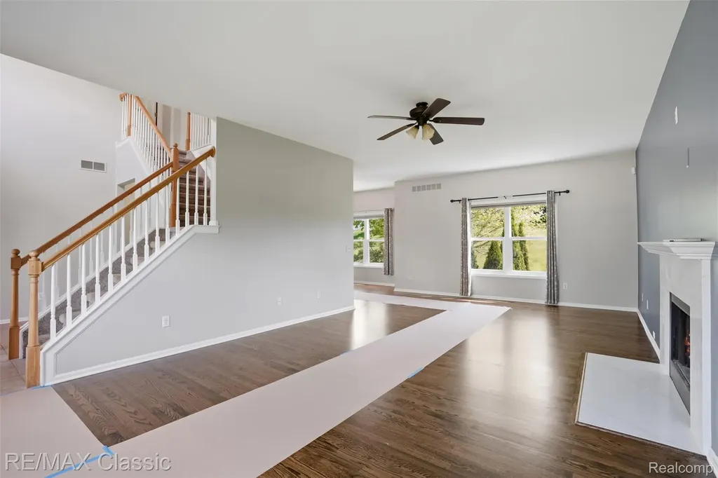 5500 Irene Boulevard White Lake Charter Township MI 48383