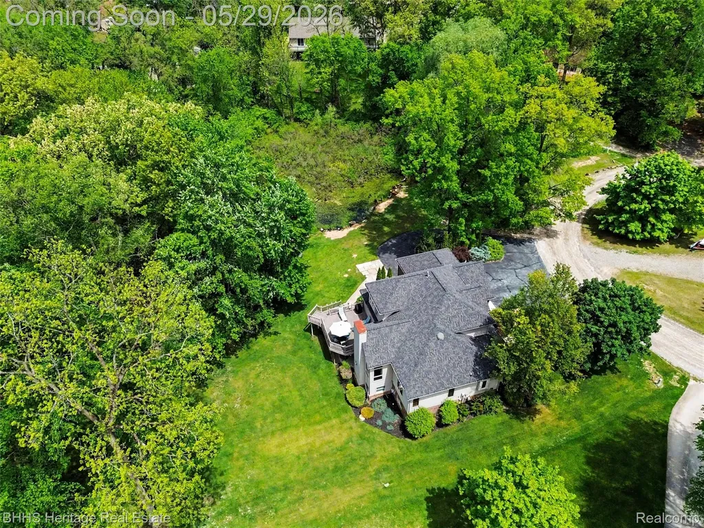 7314 Harrington Drive Hamburg Township MI 48116