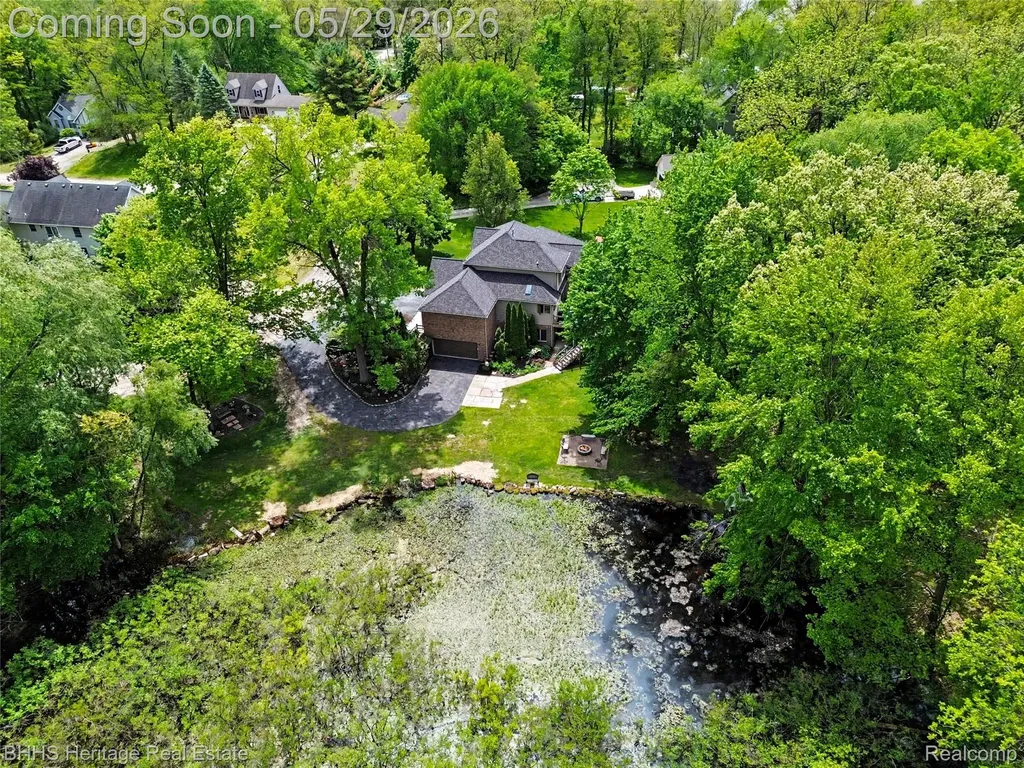 7314 Harrington Drive Hamburg Township MI 48116