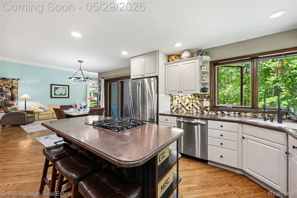 7314 Harrington Drive Hamburg Township MI 48116
