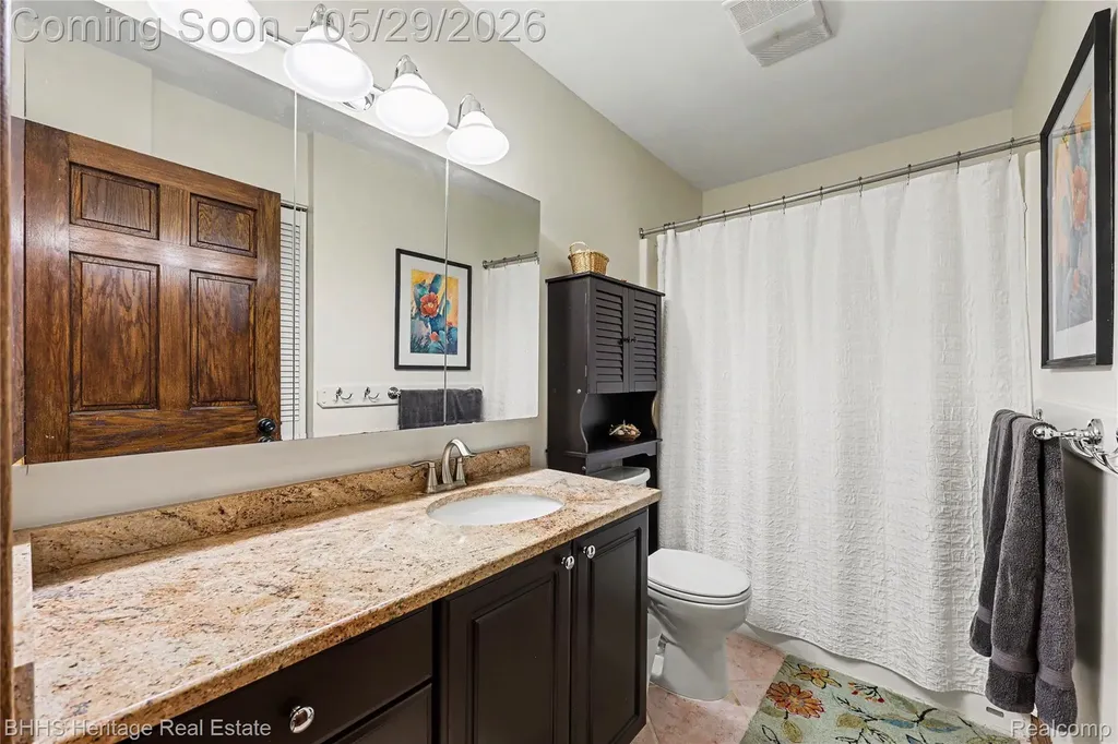 7314 Harrington Drive Hamburg Township MI 48116