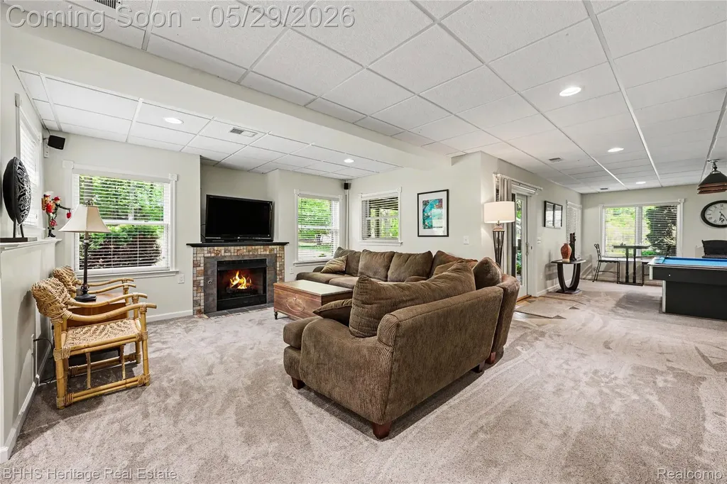 7314 Harrington Drive Hamburg Township MI 48116