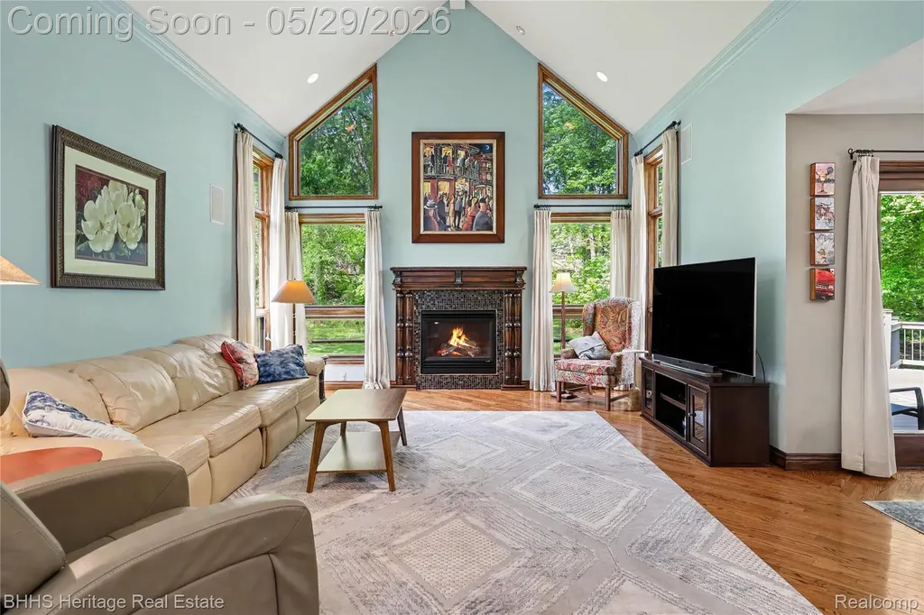 7314 Harrington Drive Hamburg Township MI 48116