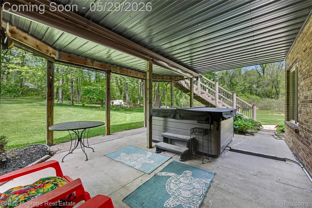 7314 Harrington Drive Hamburg Township MI 48116