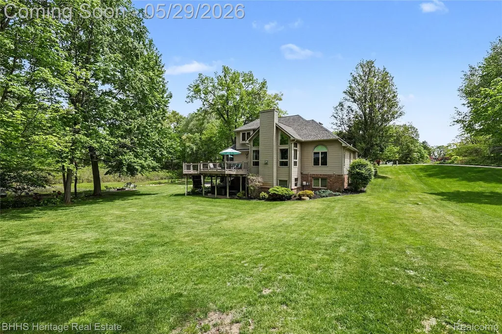 7314 Harrington Drive Hamburg Township MI 48116