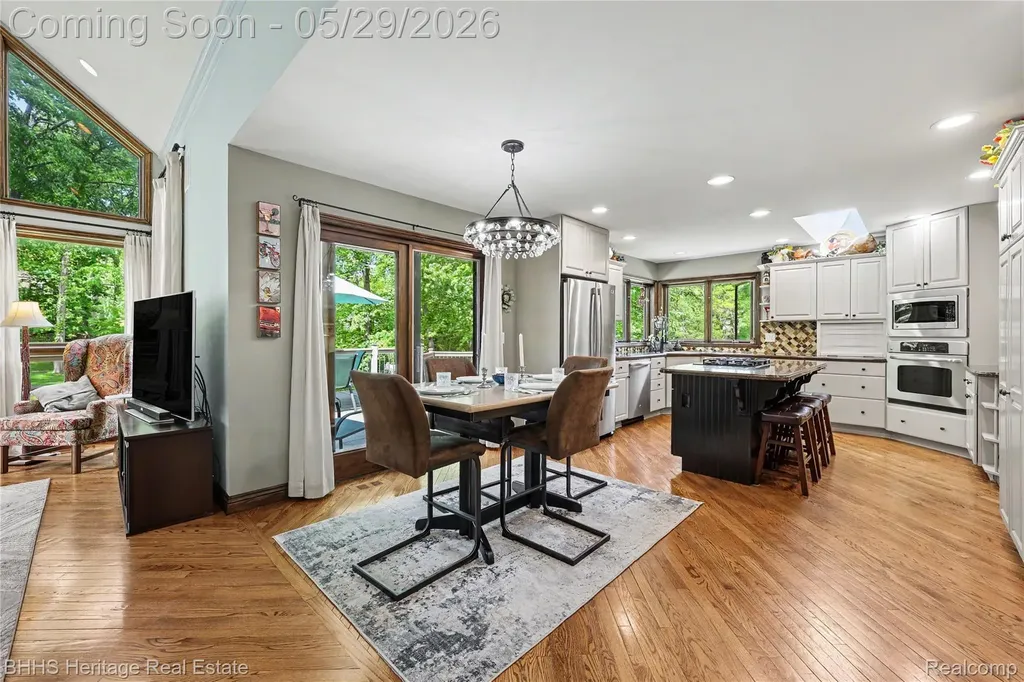 7314 Harrington Drive Hamburg Township MI 48116