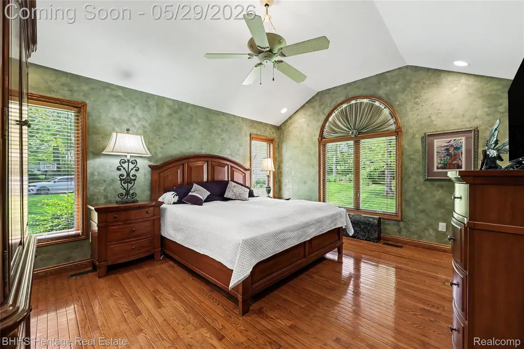 7314 Harrington Drive Hamburg Township MI 48116