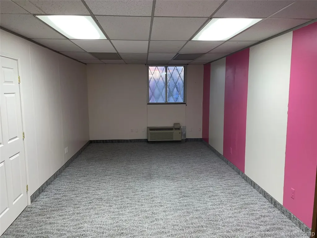 25140 Lahser Road Southfield City MI 48033