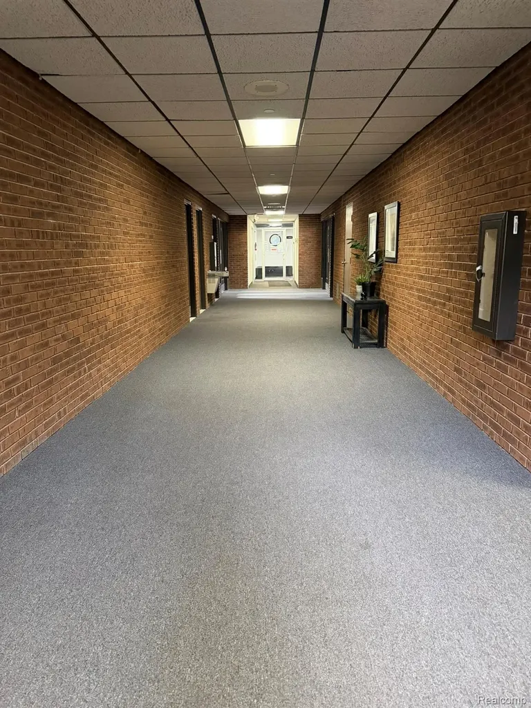 25140 Lahser Road Southfield City MI 48033