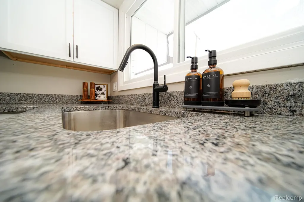 6578 Greene Haven Drive Independence Charter Township MI 48348