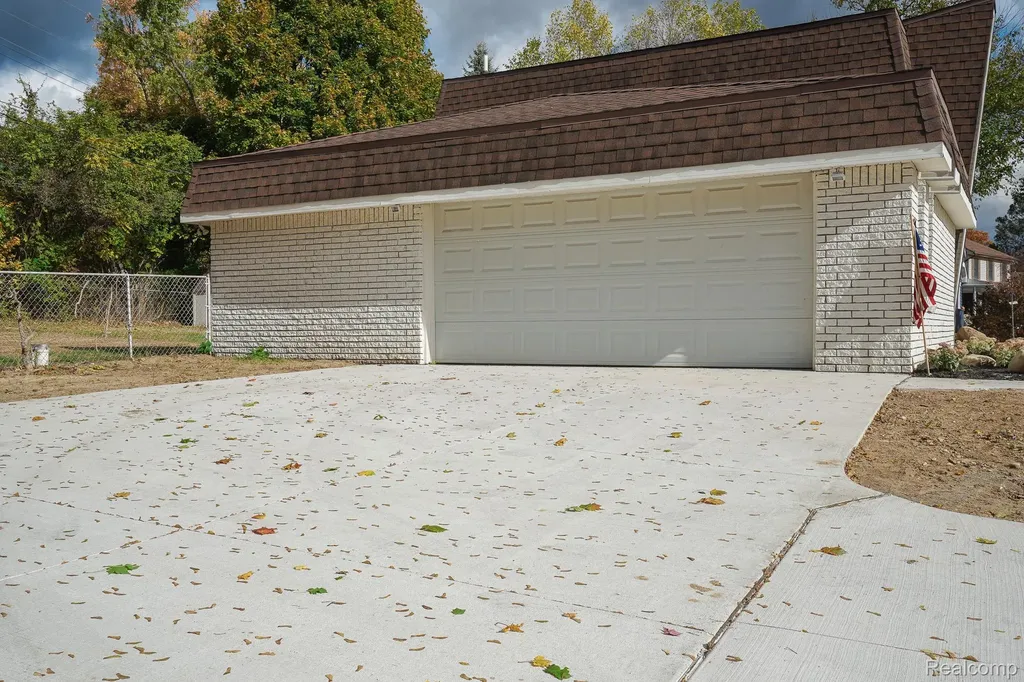 6578 Greene Haven Drive Independence Charter Township MI 48348