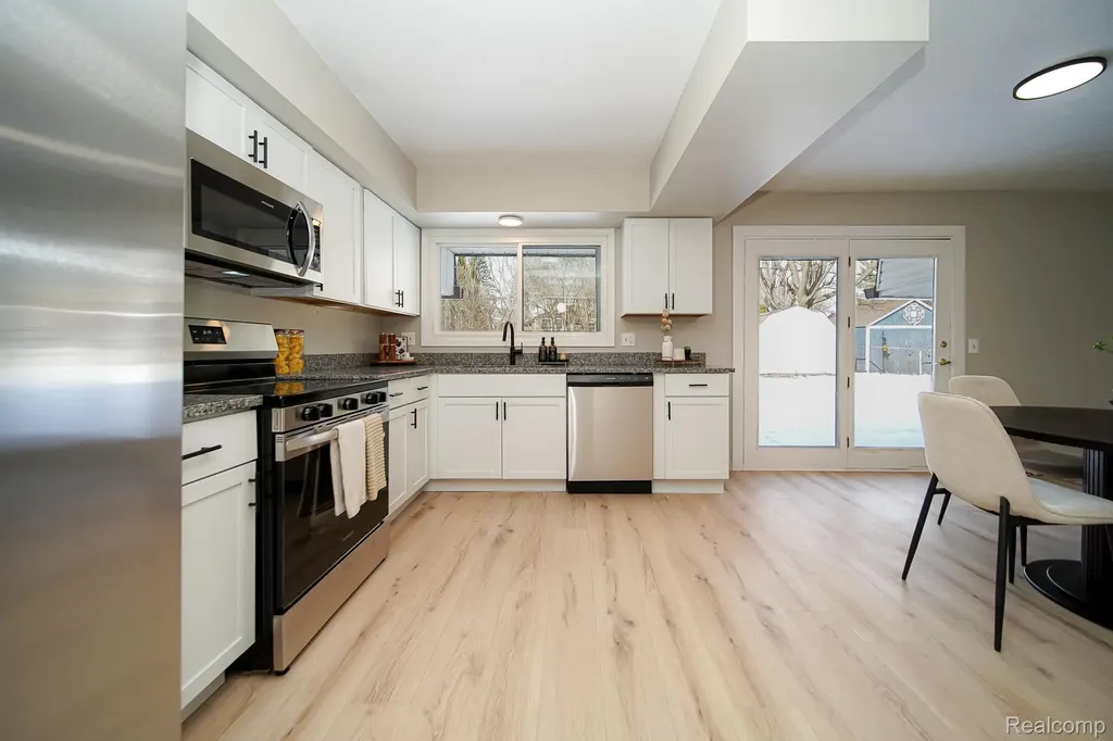 6578 Greene Haven Drive Independence Charter Township MI 48348