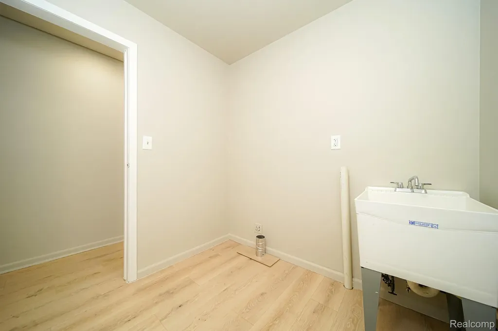 6578 Greene Haven Drive Independence Charter Township MI 48348