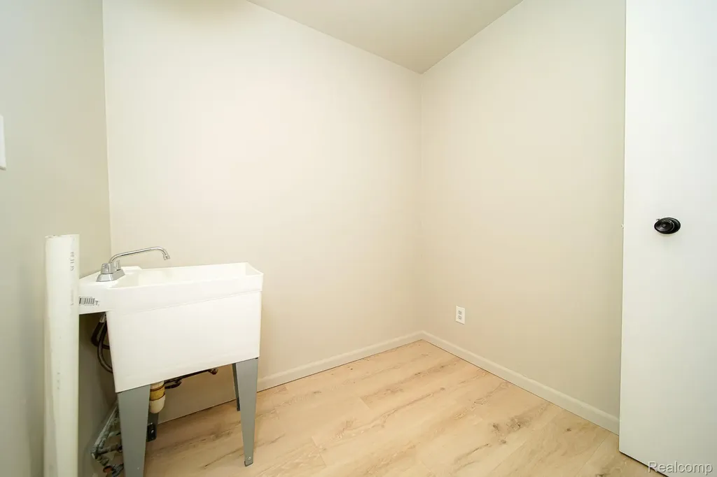 6578 Greene Haven Drive Independence Charter Township MI 48348