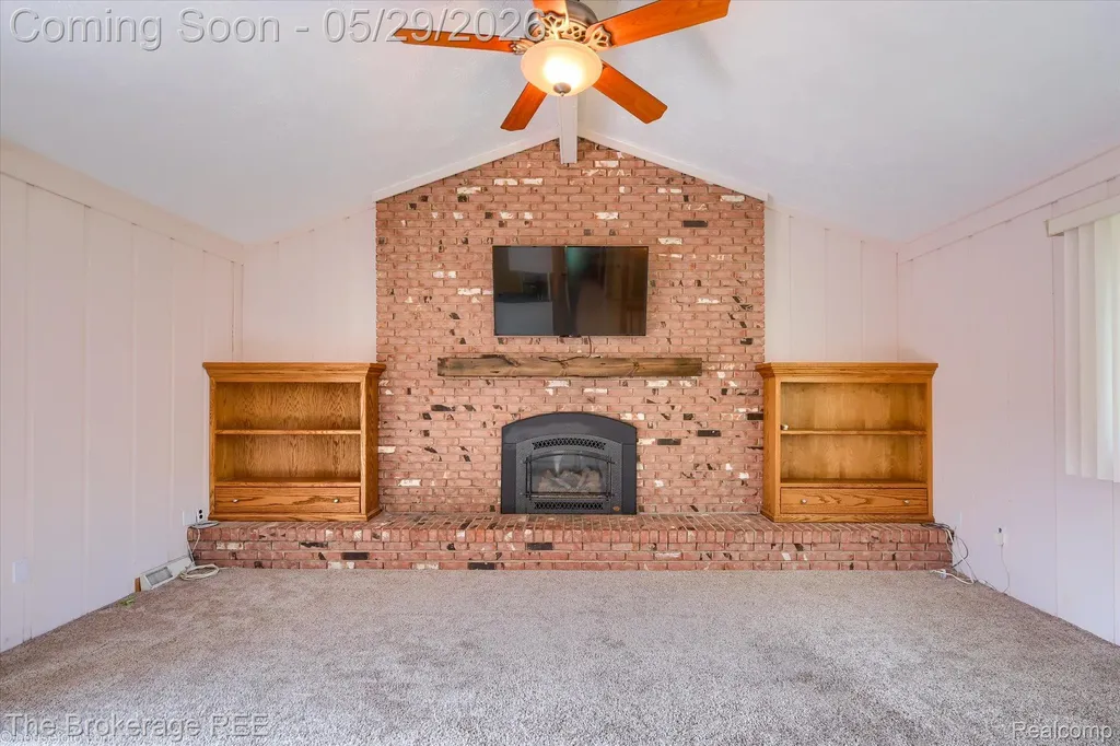 6933 Hubbard Hills Drive Independence Charter Township MI 48348