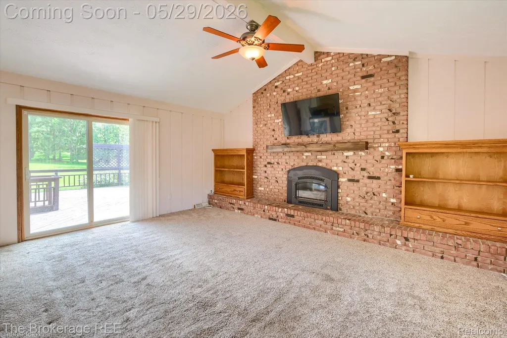 6933 Hubbard Hills Drive Independence Charter Township MI 48348