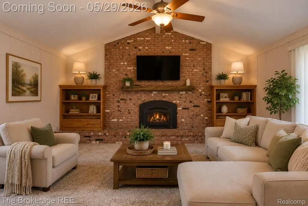 6933 Hubbard Hills Drive Independence Charter Township MI 48348