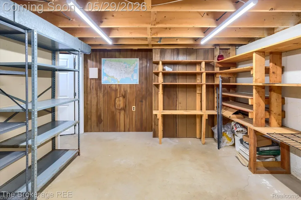 6933 Hubbard Hills Drive Independence Charter Township MI 48348