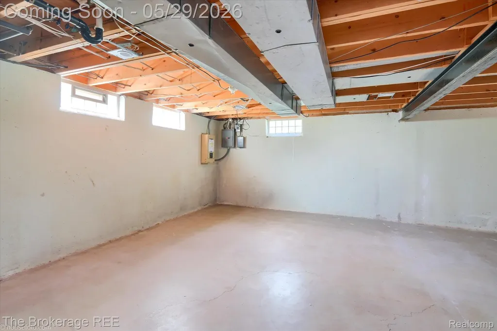 6933 Hubbard Hills Drive Independence Charter Township MI 48348