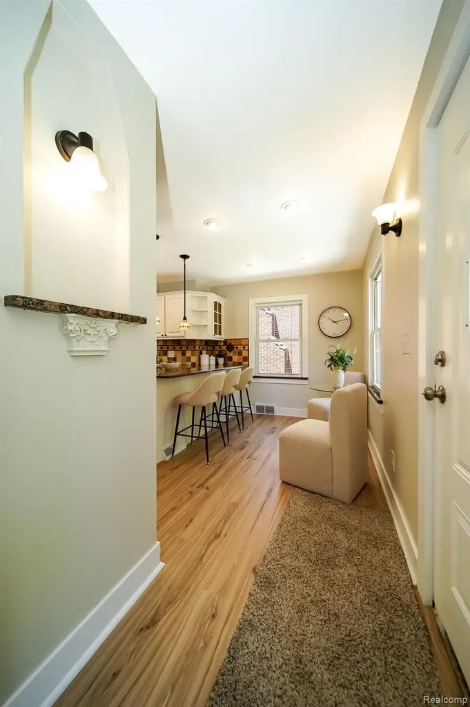 8076 Winona Avenue Allen Park City MI 48101