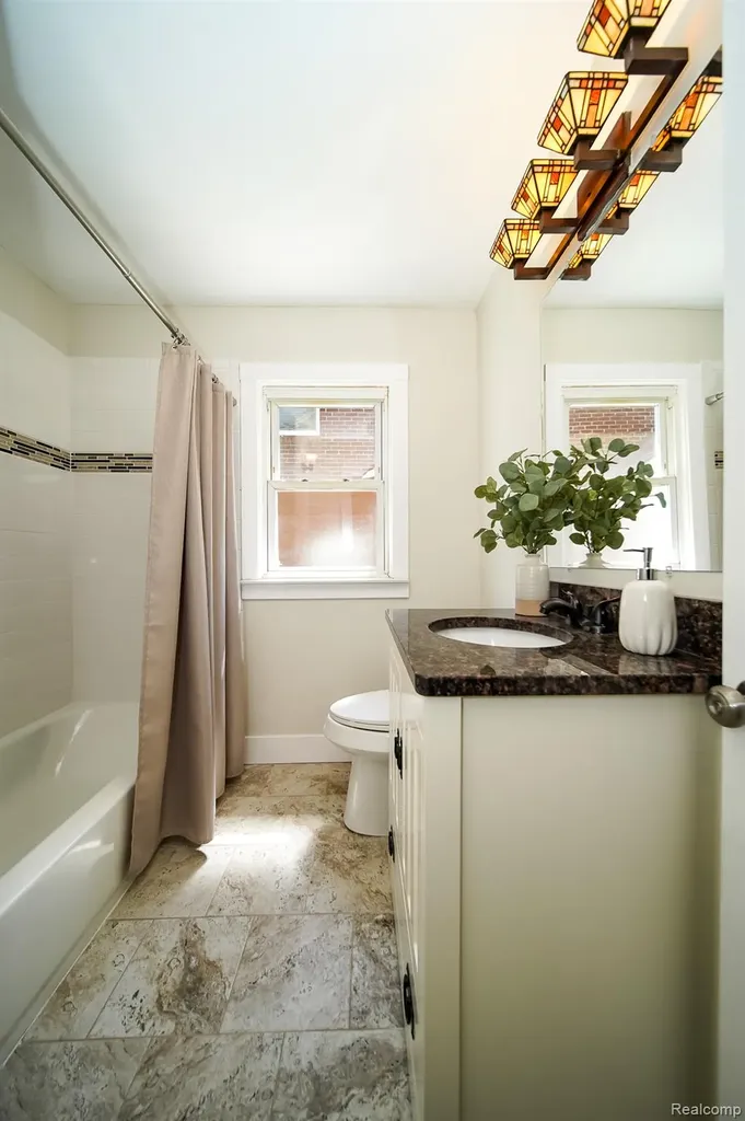 8076 Winona Avenue Allen Park City MI 48101