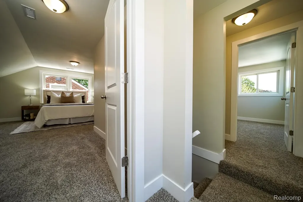 8076 Winona Avenue Allen Park City MI 48101
