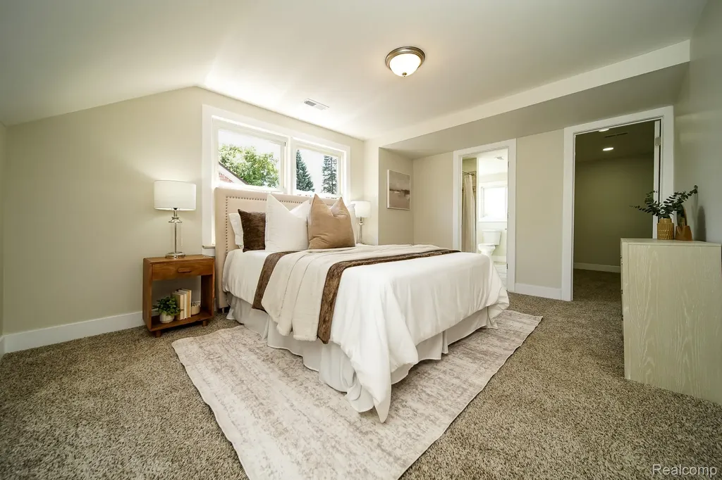8076 Winona Avenue Allen Park City MI 48101