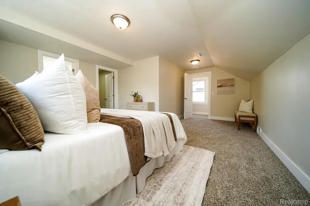 8076 Winona Avenue Allen Park City MI 48101