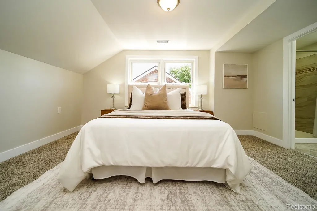 8076 Winona Avenue Allen Park City MI 48101
