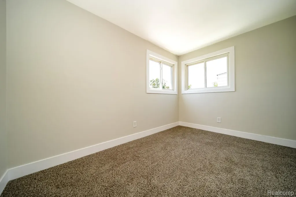 8076 Winona Avenue Allen Park City MI 48101