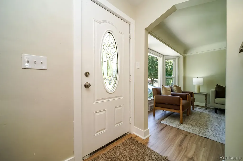 8076 Winona Avenue Allen Park City MI 48101