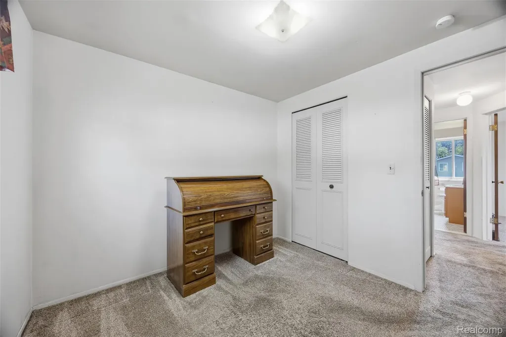 224 S Norma Street Westland City MI 48186