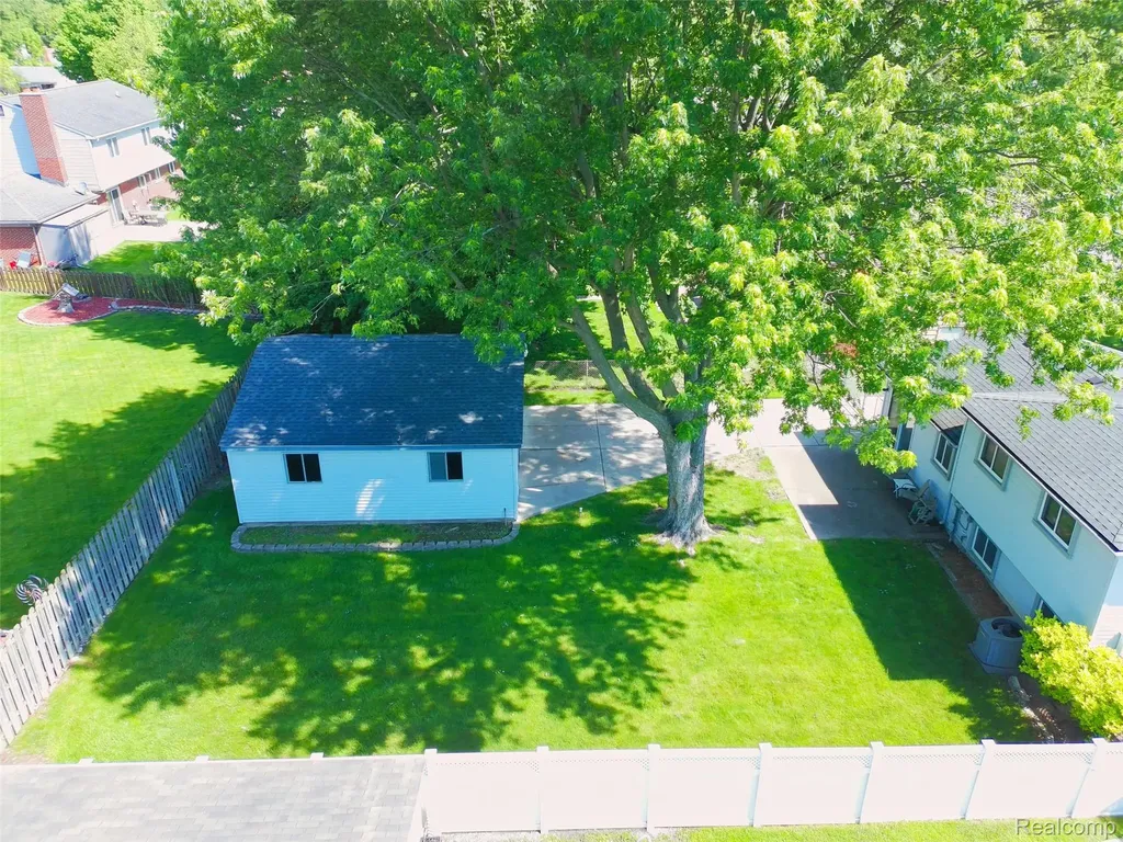224 S Norma Street Westland City MI 48186