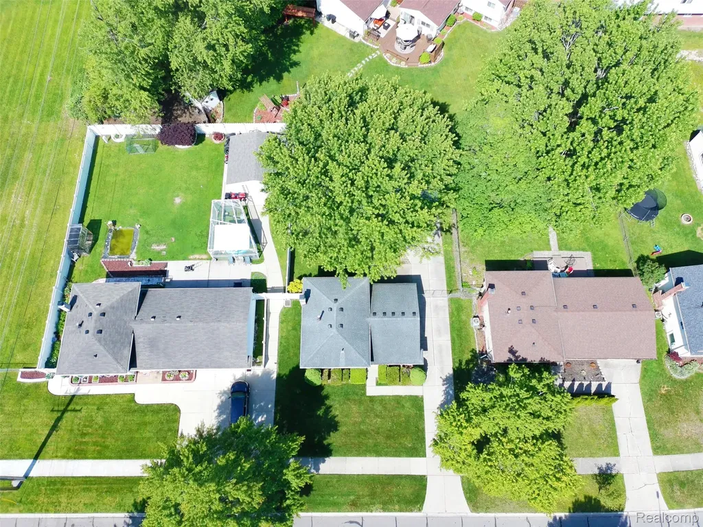 224 S Norma Street Westland City MI 48186