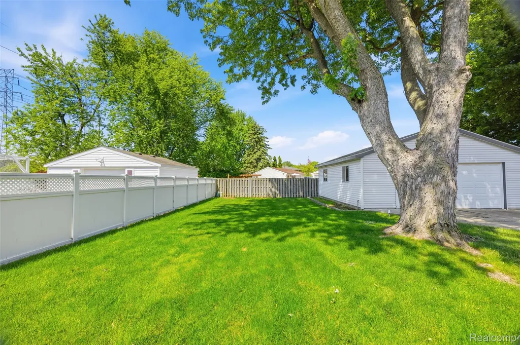 224 S Norma Street Westland City MI 48186