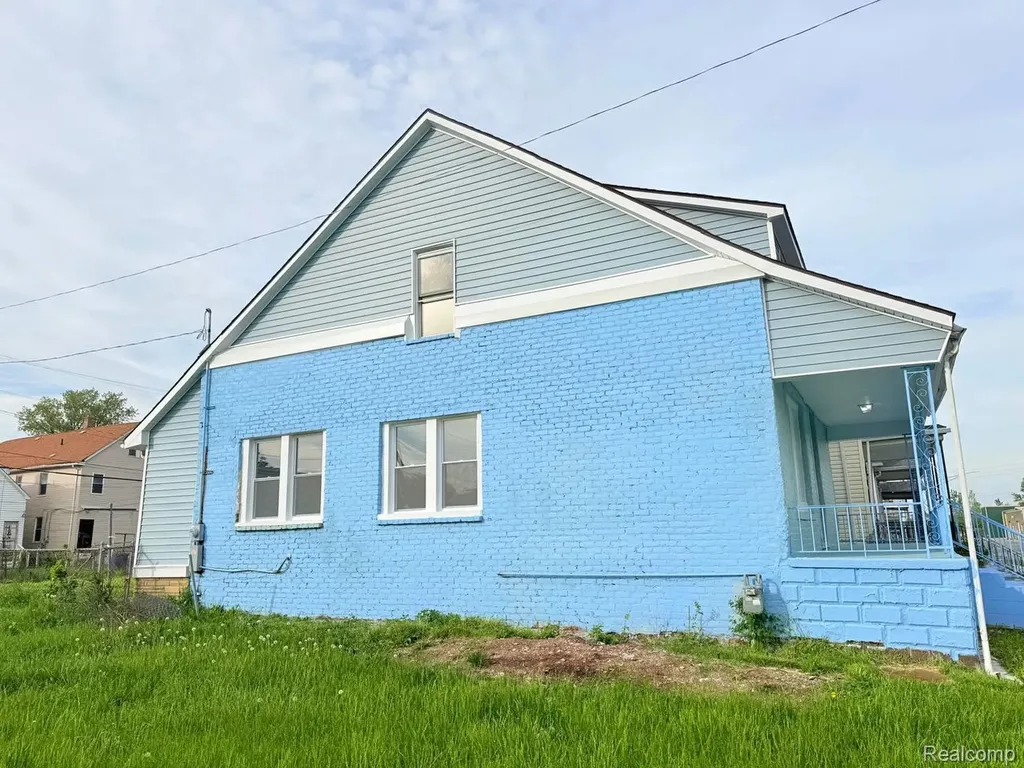5041 Edwin Street Hamtramck City MI 48212