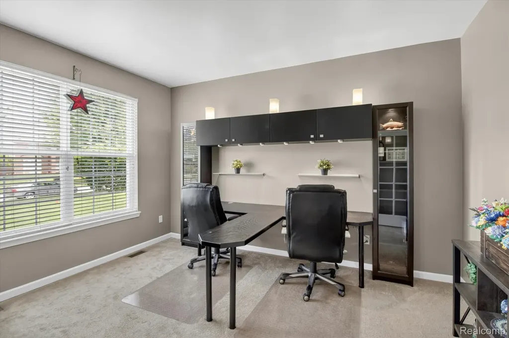 49271 Laguna Drive Van Buren Charter Township MI 48111