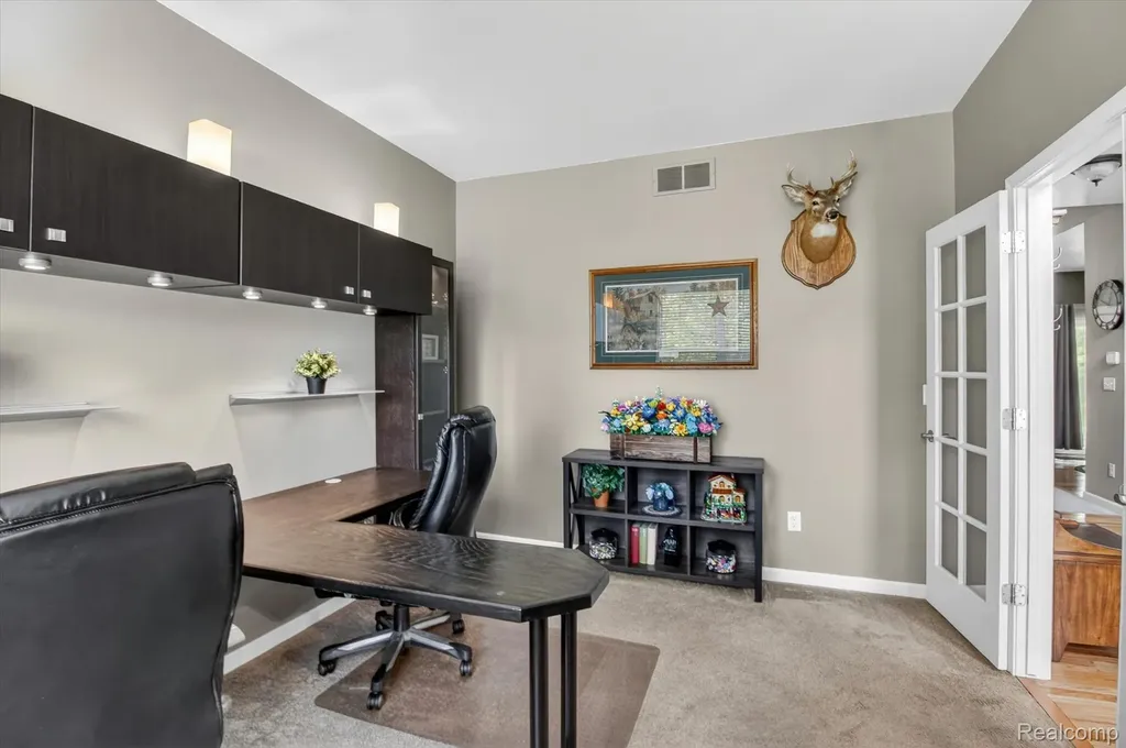 49271 Laguna Drive Van Buren Charter Township MI 48111