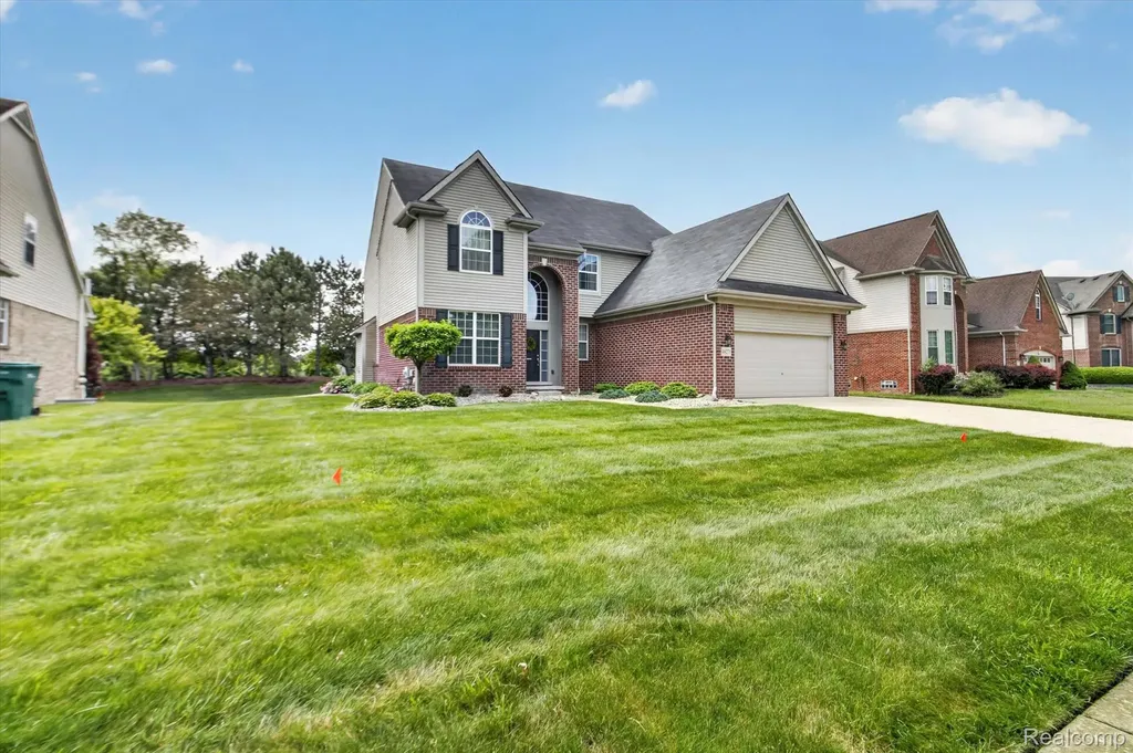 49271 Laguna Drive Van Buren Charter Township MI 48111