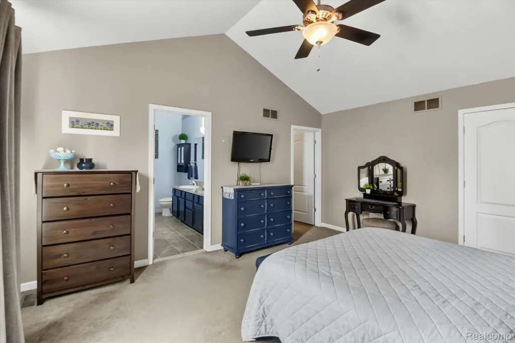 49271 Laguna Drive Van Buren Charter Township MI 48111