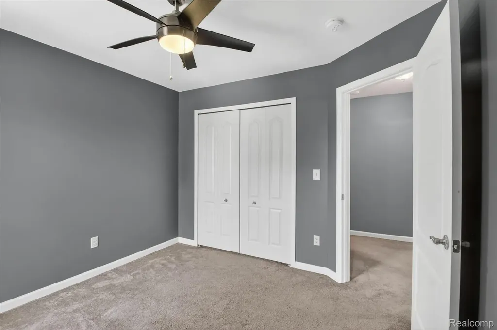 49271 Laguna Drive Van Buren Charter Township MI 48111