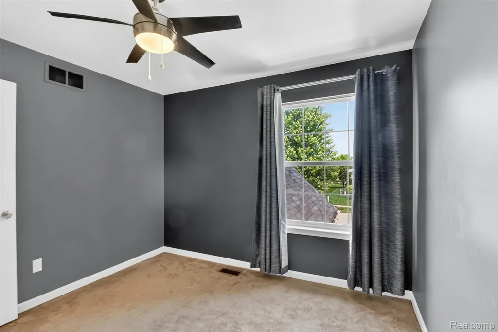 49271 Laguna Drive Van Buren Charter Township MI 48111