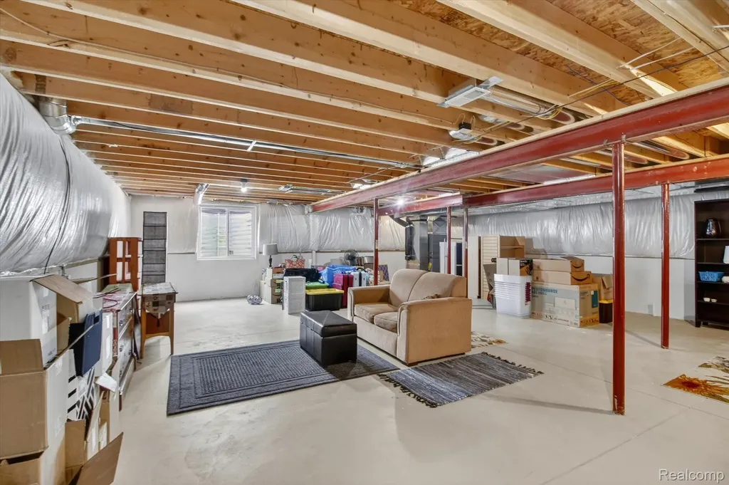 49271 Laguna Drive Van Buren Charter Township MI 48111