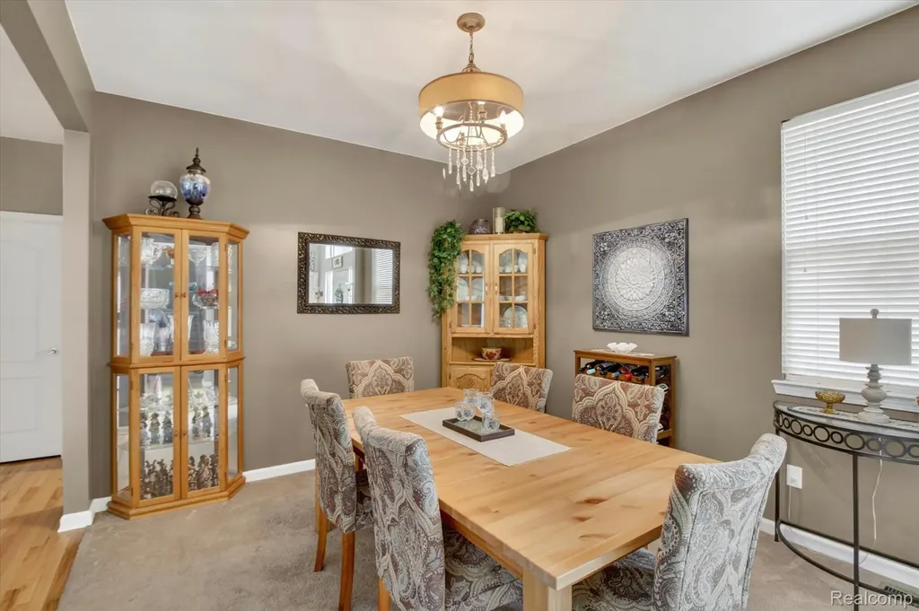 49271 Laguna Drive Van Buren Charter Township MI 48111