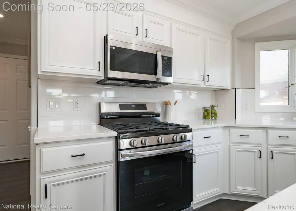 50847 Commons Drive Macomb Township MI 48042