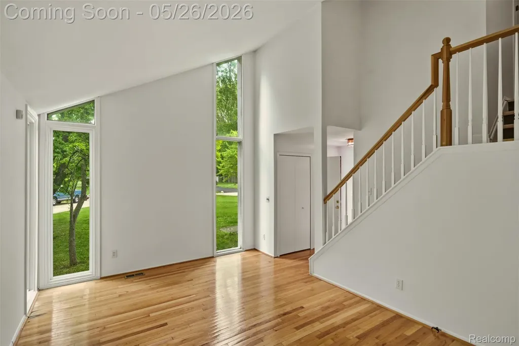 25201 Briarwyke Drive Farmington Hills City MI 48336