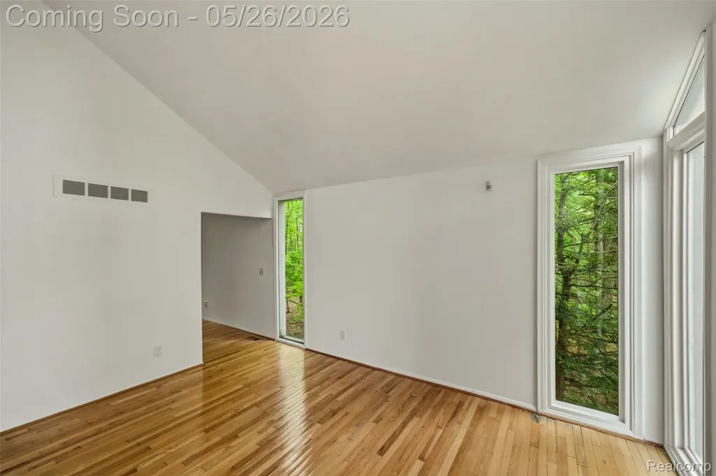 25201 Briarwyke Drive Farmington Hills City MI 48336