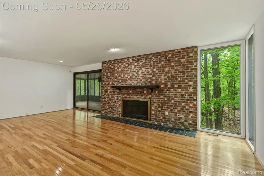25201 Briarwyke Drive Farmington Hills City MI 48336