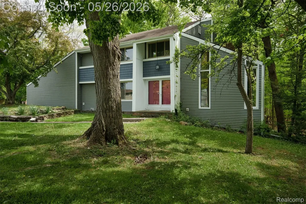 25201 Briarwyke Drive Farmington Hills City MI 48336
