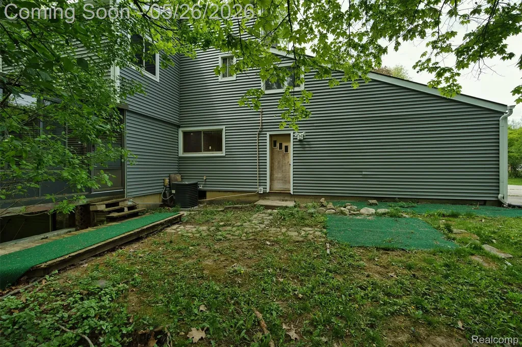 25201 Briarwyke Drive Farmington Hills City MI 48336